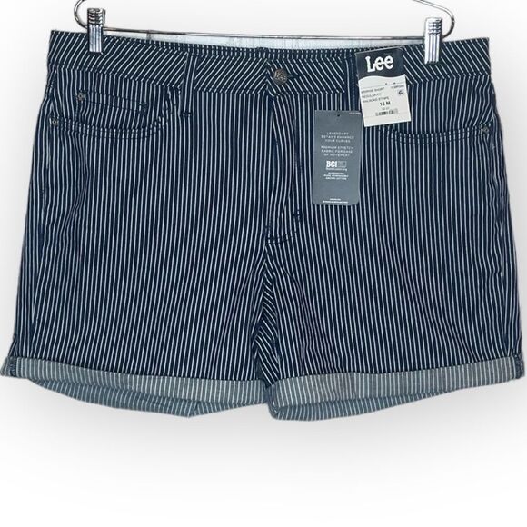 Lee Pants - NWT Lee shorts size 16M